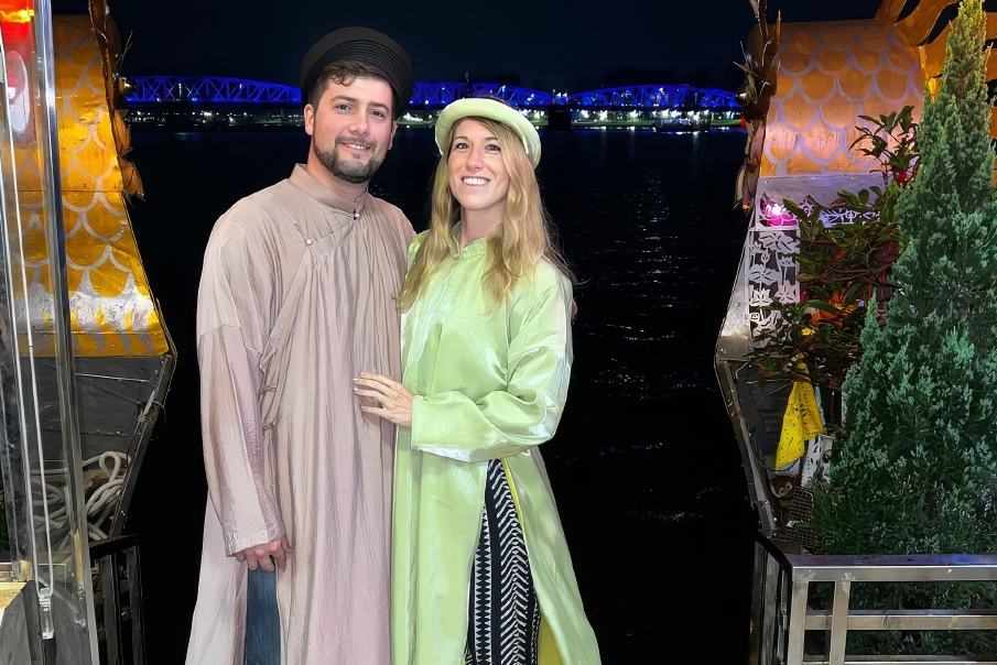 Bout Tour Hue - Dress Up In Ancient Clothes