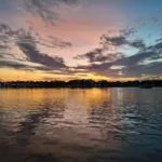 Dinner-Kreuzfahrt auf dem Parfümfluss, Foto von Geofrey Wigley